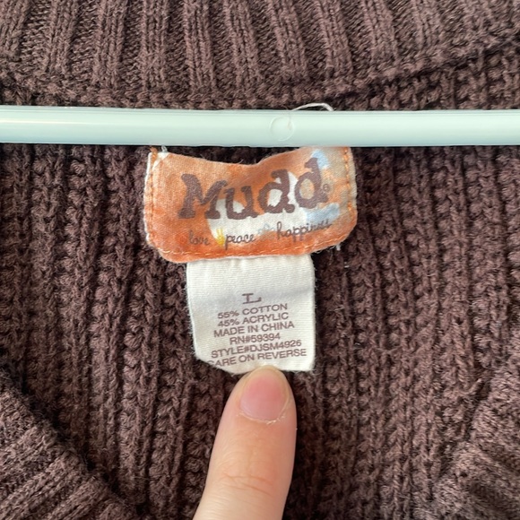 Brown, short sleeve sweater, MUDD size large front pockets scoop neck - Picture 2 of 6